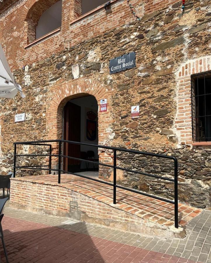 منزل الضيف Torrejón el Rubio  في Suenos De Monfrague المظهر الخارجي الصورة