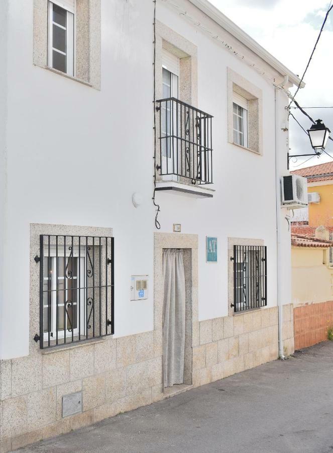 منزل الضيف Torrejón el Rubio  في Suenos De Monfrague المظهر الخارجي الصورة